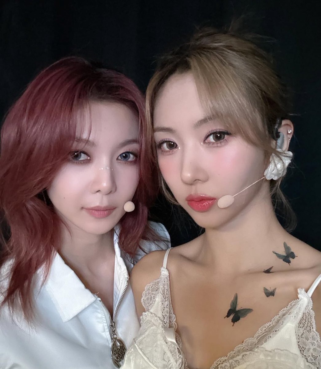 hf_ult2Yoo's tweet photo. 241201 ms.yoohyeon kim Instagram Post

[admin: wow December started right😊]

#2yoo 🐼🐶 https://t.co/5c3OLe3LNk