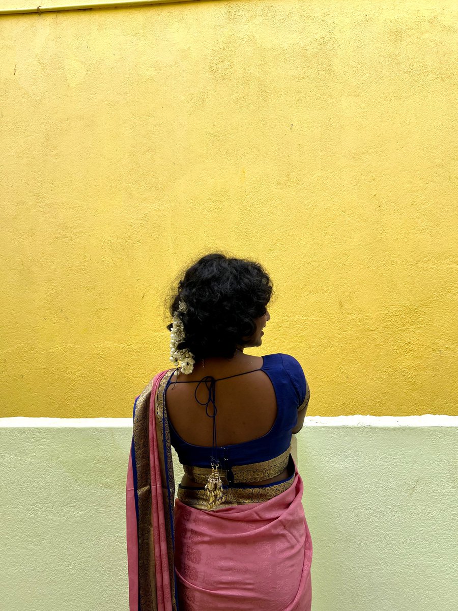notsanjh0e's tweet photo. is it giving tamizh ponnu, yet?🪷 https://t.co/LO6jMufMm4