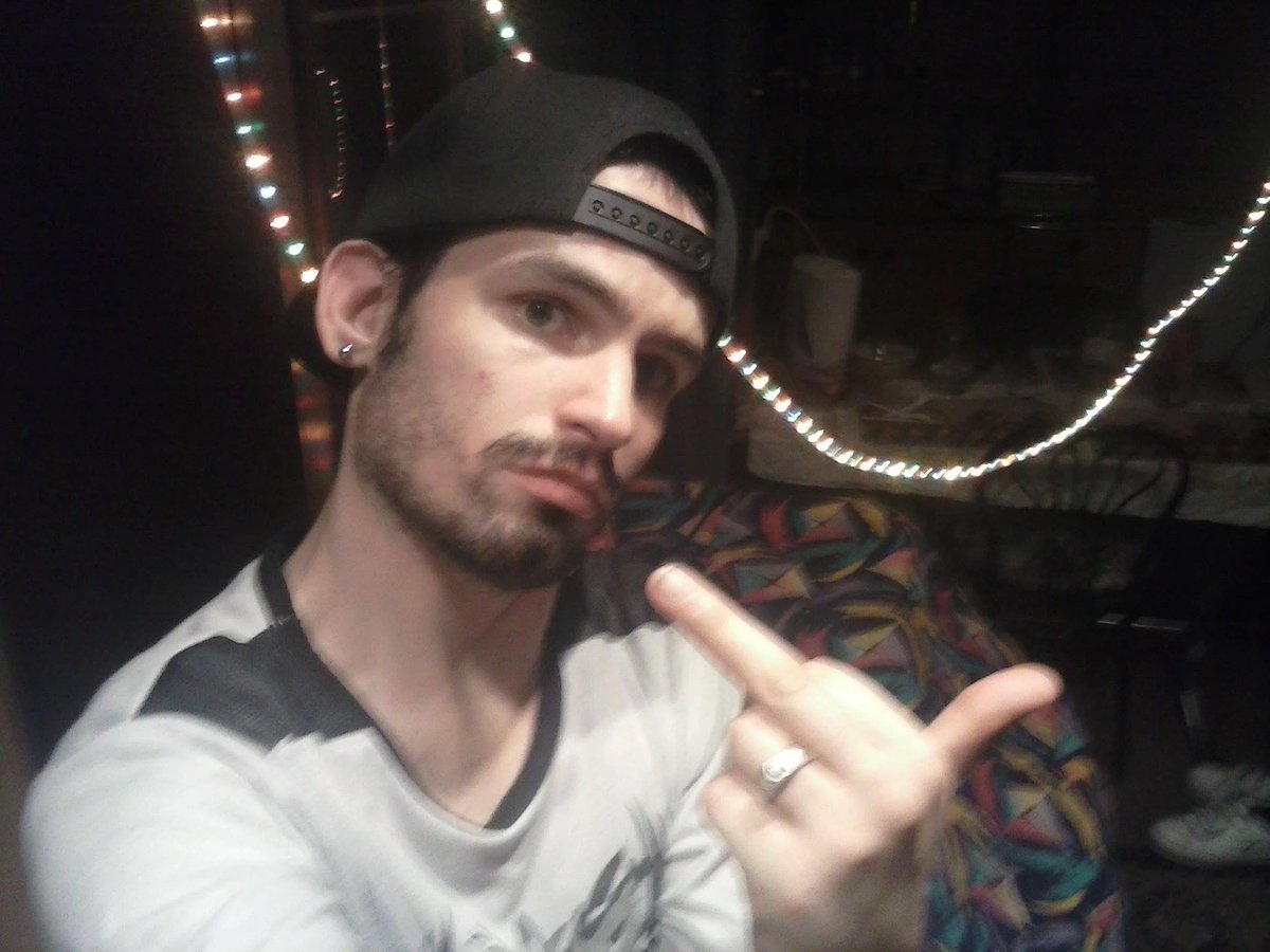 Joe Goldberg tweet media