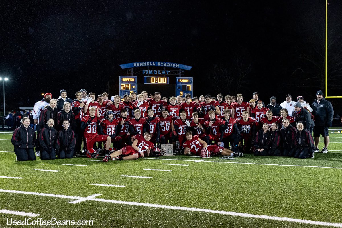 Thank you to all of the Bluffton HS players/coaches/families/community for making 2024 such an amazing season. I am truly honored to coach such a great group of young men alongside an amazing staff, in a fantastic community.
#BlufftonAgainstTheWorld
#FIGHTlikeaPIRATE
#EJ18