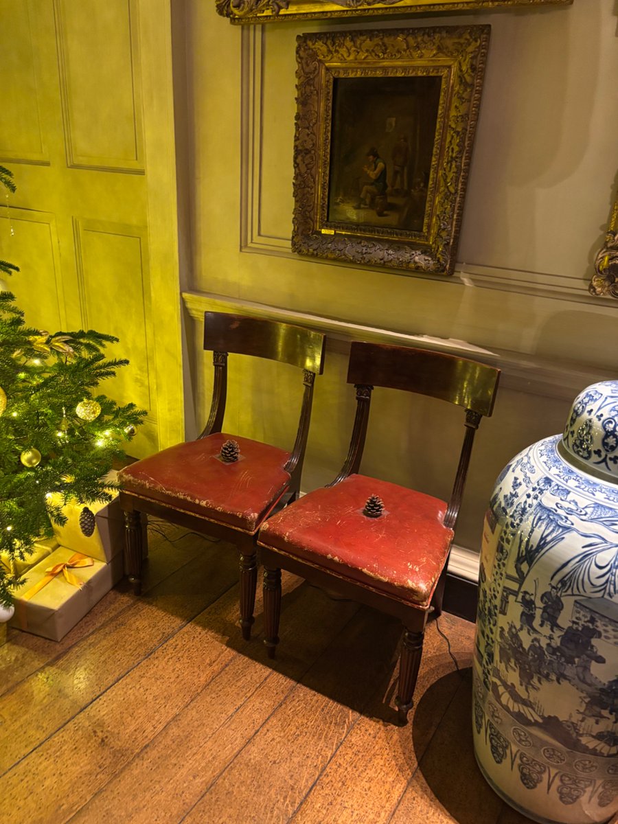 barbarellapants's tweet photo. @PetworthNT beautiful Christmas displays as always 😍! I especially enjoyed the ingenious way of preventing people sitting on the old chairs 😆 festive but effective https://t.co/a51iJhsekk