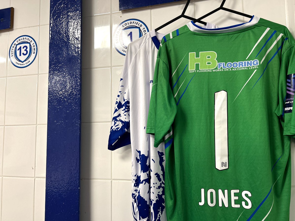 SCTFCWomen's tweet photo. 𝐁𝐚𝐜𝐤 𝐛𝐞𝐭𝐰𝐞𝐞𝐧 𝐭𝐡𝐞 𝐬𝐭𝐢𝐜𝐤𝐬 𝐭𝐨𝐝𝐚𝐲 🧤

Go well, Neve 💪

#COYR | #OurTown 🔵⚪️ https://t.co/EZt6aOYpEj