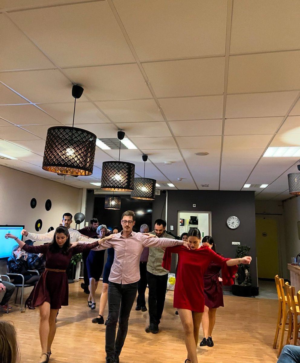 PressGreekEmbas's tweet photo. 🎶A big thank you to #Middin #HaagscheBluf for the warm welcome
@MiddinOnline #CommunityEmpowerment #GreekDance #samenwerken #zorg 🎁 https://t.co/krDFgMZBio