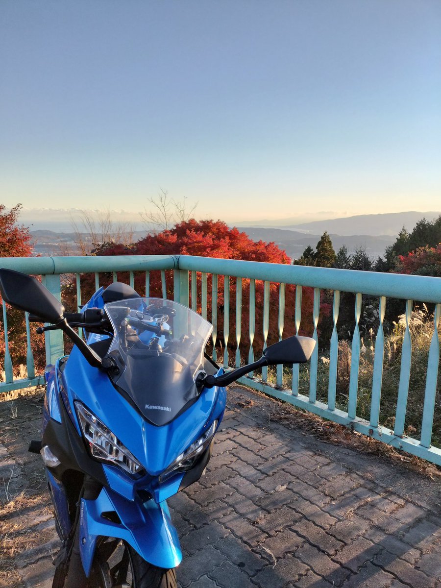 ukachi02's tweet photo. 久しぶりに朝から乗ってきました！
山だからめっちゃ寒かった笑
 #バイク好きと繋がりたい  #バイク女子 https://t.co/DbtDoFEAxp