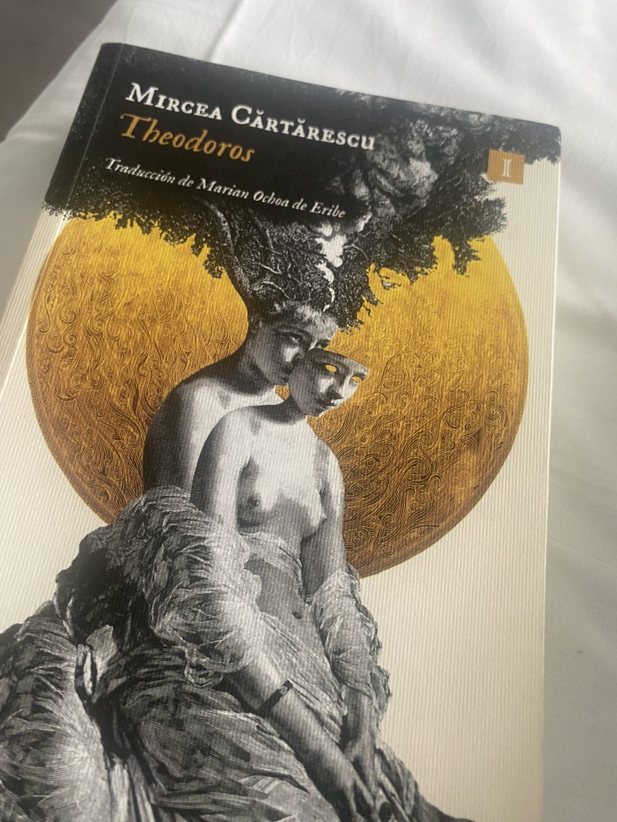 Directo a mi lista de libros favoritos que haya leído en la vida 
Gracias dios, gracias Maradona, gracias Cartarescu 
Hoy más fans aún de lo que era de él