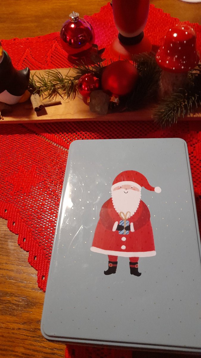 Für Hedy und Olaf 
Meine Kekse sind in der Dose 😂