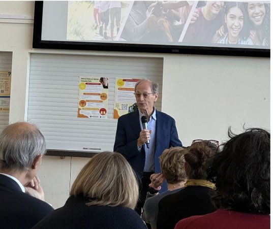 AnsafAzhar's tweet photo. Oxfordshire has officially launched as a Marmot Place. This initiative marks a pivotal step in our ongoing efforts to tackle health inequalities and enhance the well-being of our residents across the county.
 
#OxonMarmot #HealthEquity https://t.co/nczZeZ8y1o