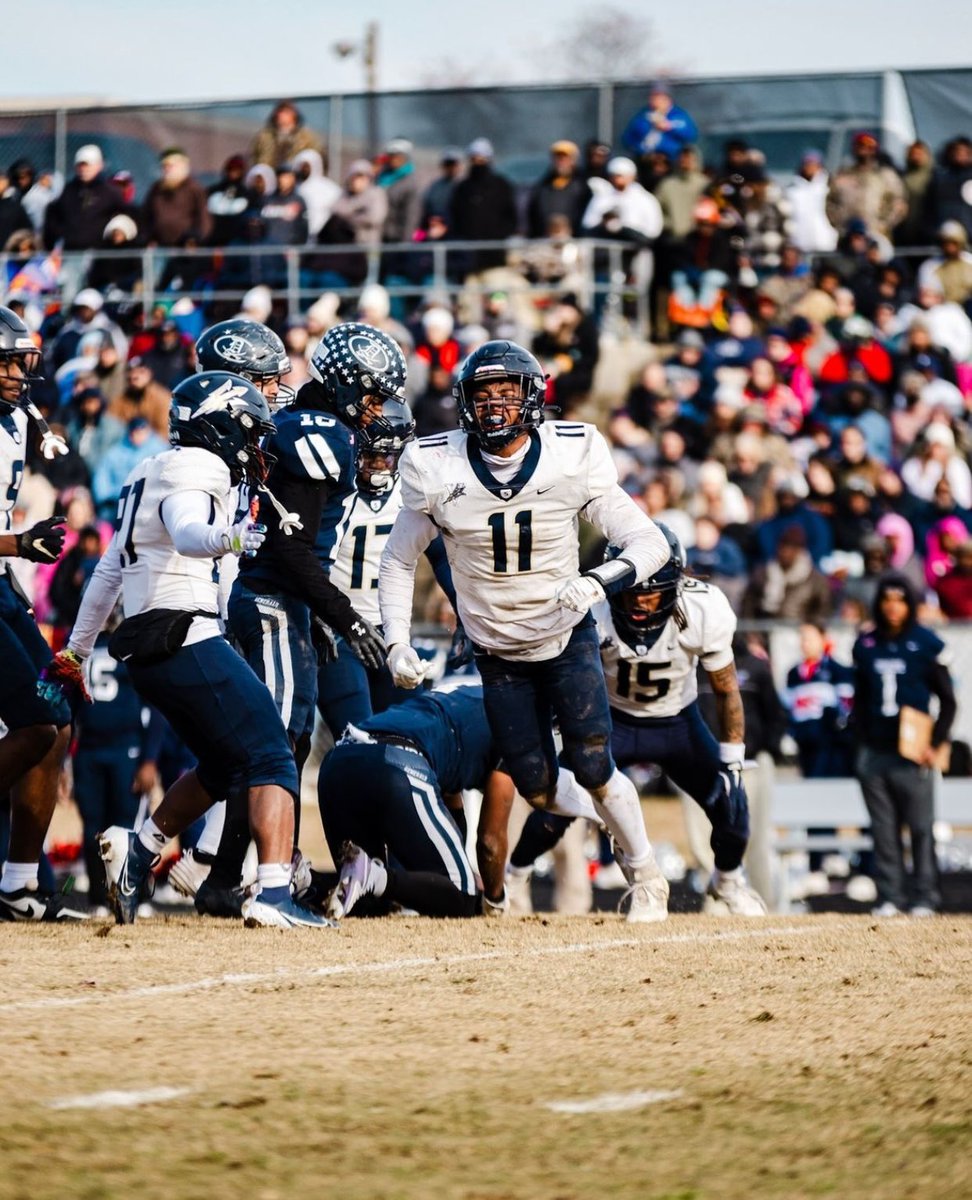 Jayden Walker (@jayboog1e11) on Twitter photo Very blessed to be Named :
First Team All Region Linebacker for class 4B <a href="/coachmlew/">Coach Marcus Lewis</a> <a href="/RecruitingVHSFB/">Varina HS Football Recruiting</a> Very blessed to be Named :
First Team All Region Linebacker for class 4B <a href="/coachmlew/">Coach Marcus Lewis</a> <a href="/RecruitingVHSFB/">Varina HS Football Recruiting</a>