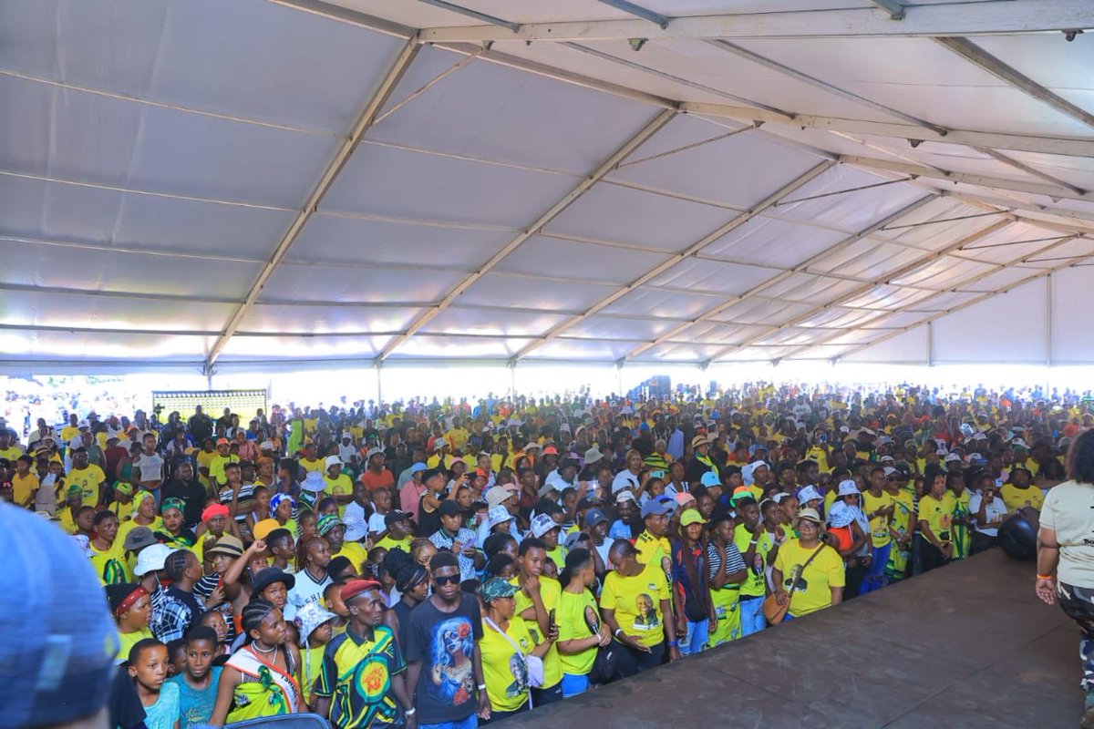 PhophiRamathuba's tweet image. Limpopo never disappoints, hence we dare not fail our people!!!🖤💚💛. Thabazimbi was on 🔥🔥🔥🔥 today 🖤💚💛🖤💚💛Victory is certain