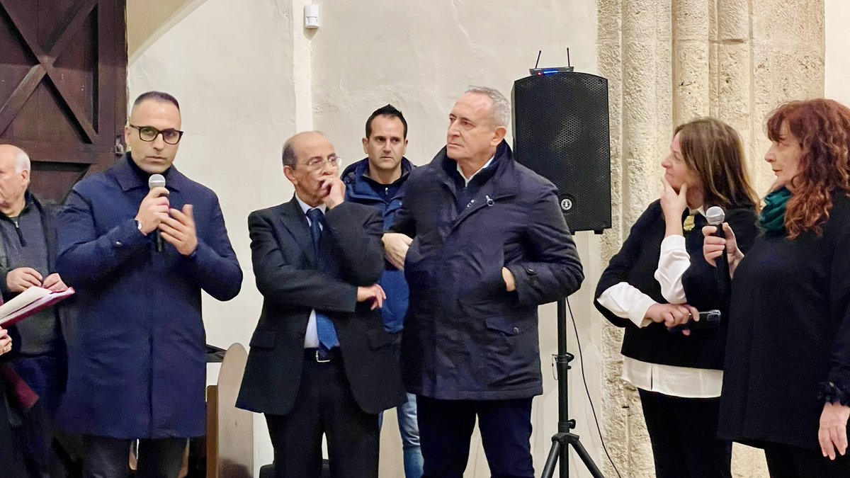 EmbaMexIta's tweet image. 📸 La IX edición del Foro Mundial de la Gastronomía Mexicana deja #Altomonte y se traslada hoy a #Gerace, en Calabria.
🎶 Bienvenida a cargo del Alcalde de la ciudad, Rudi Lizzi y de la Real Academia Filarmónica.
La gastronomía es un puente cultural que conecta a 🇲🇽 e 🇮🇹.