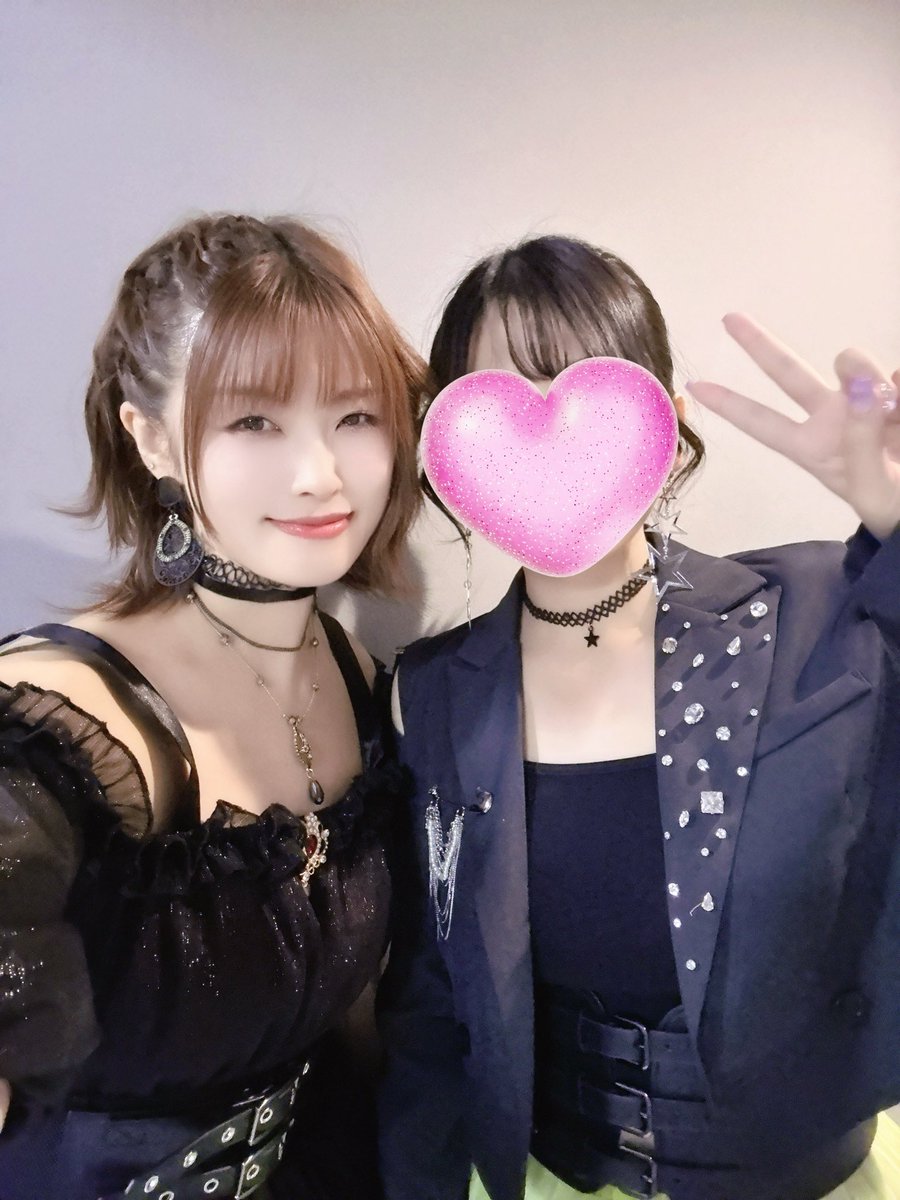 sasakiSSsayaka's tweet photo. #bgm_live #BGMライブ2024 

ゆきちゃん、最近語り合う時間が持ててて嬉しい大好き🥰 いつも衣装のアレンジまで上手！

ほたるちゃん、久々のご一緒でしたが相変わらずおっとり可愛くて優しくて癒された…🥰

雪ちゃん、会うのは超久しぶりで共演は初めてでしたが色々話せる時間があって嬉しかった🥰 https://t.co/1zZ9QY0i1g