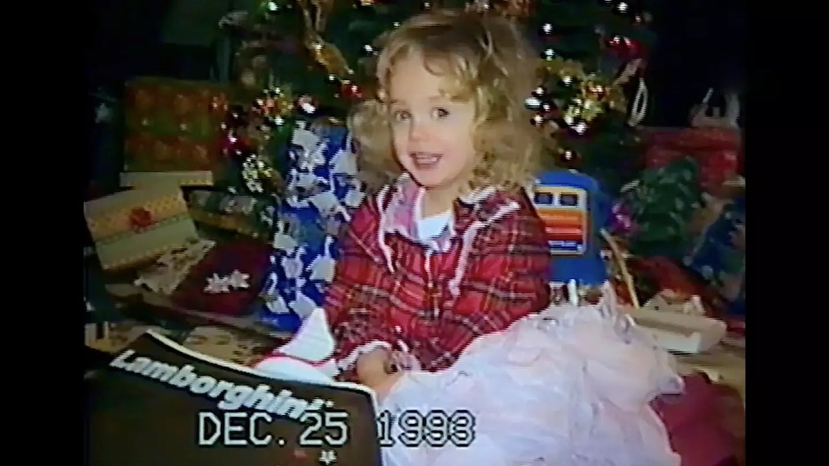 chloe007summer's tweet photo. @ayyyylo19 This and the look of fear in this poor girl’s eyes when she was told to tell “daddy” what she thinks about her new toy…😔 https://t.co/FWTPcuCpmN