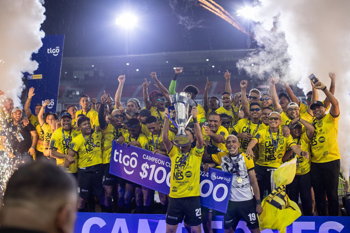 CAIPanama's tweet photo. 𝐔𝐧𝐚 𝐧𝐨𝐜𝐡𝐞 𝐈𝐍𝐂𝐑𝐄𝐈𝐁𝐋𝐄 🤩🏆🖤💛

#EstoEsCAI https://t.co/0UaIBlSQzD