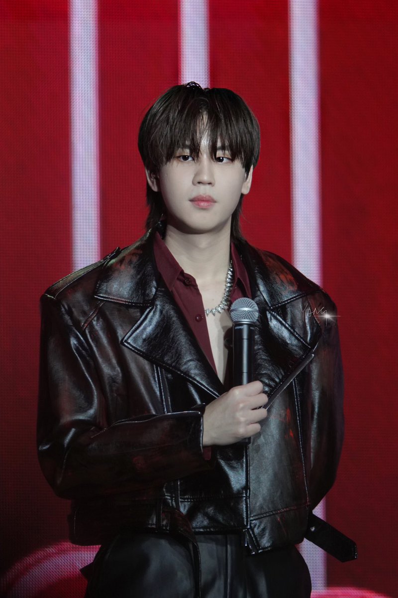 ymq1998infinite's tweet photo. 🐽

#prem_space 
 #GMMTVFandayInBKKxBP https://t.co/u3bn9VHS89