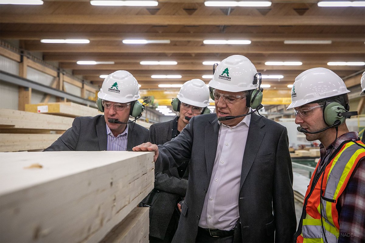 Bonjour tout l’monde,

Depuis que le président élu Donald Trump a annoncé son intention d’imposer des tarifs de 25% sur tous les produits canadiens et mexicains, il y a beaucoup d’inquiétude au sein de nos entreprises. Les États-Unis sont non seulement des amis et des alliés, ils