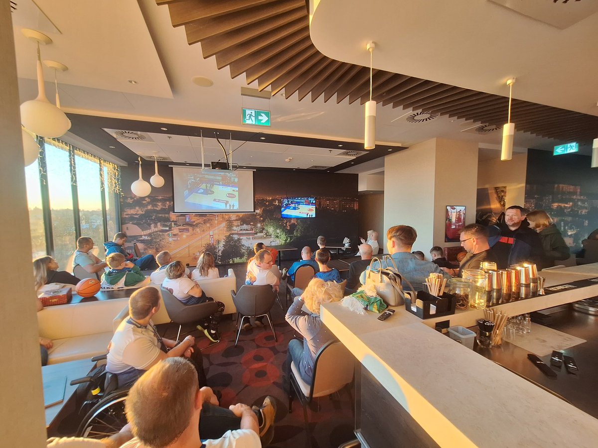 Nasza Strefa Kibica w Holiday Inn również gotowa! 💪🏻

Transmisja meczu dostępna dzięki <a href="/emocjetv/">Nowe Emocje.TV</a> 🙏🏻

#plkpl #DębowaSiła