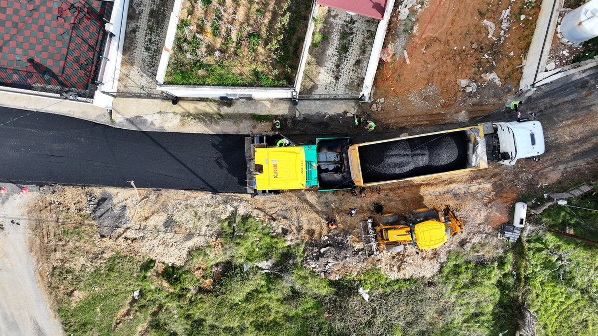 ozgurkabadayi_'s tweet image. Şile için çalışıyoruz!

Şile’de yol bakım ve asfaltlama çalışmaları, hafta sonu da dahil olmak üzere, durmaksızın tüm hızıyla devam ediyor. 🛣️

#şile #ağva