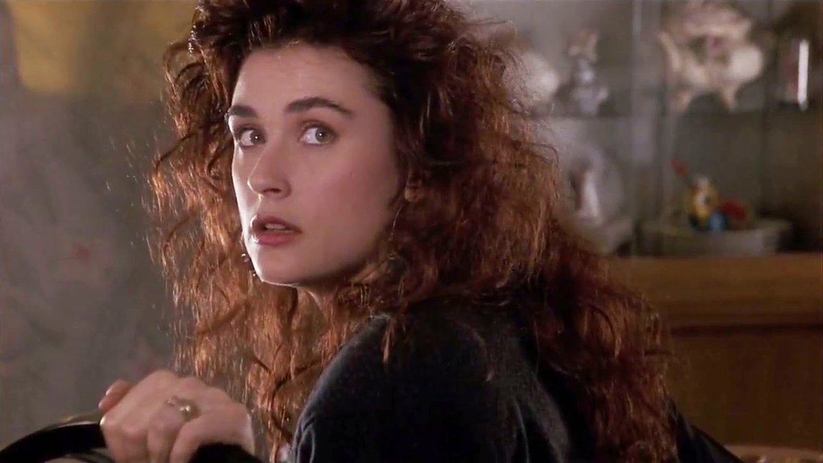 On Dec 13th, <a href="/NeonDreamsTO/">Neon Dreams Cinema Club</a> celebrates "The Deminaissance" with a rare 35mm print screening of the Neo-Noir MORTAL THOUGHTS! This screening is 50% SOLD OUT! 
revuecinema.ca/films/neon-dre… (6/11)