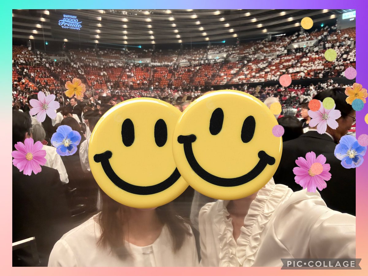 8230yuima's tweet photo. #サントリー一万人の第九
#一万人の第九　#佐渡裕 
#大阪城ホール
娘と歌声を響かせてきました。
佐渡裕さんの力強い指揮、豊かなオーケストラの響き、そして一万人の合唱。歌ってる間、ずっと幸せ感じまくりでした。最後、蛍の光を歌いながら終わってほしくない〜とウルウル🥹していたワタシです。 https://t.co/oD30b352Li