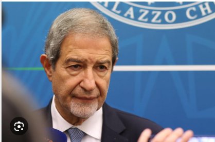 SabinaCusin's tweet image. Scopro che esiste un Commissario Straordinario NAZIONALE per l'#emergenzaidrica che però non ha autorità in #Sicilia perché è stato nominato un Commissario Straordinario REGIONALE.
Non serve nominare Commissari quando al #Governo ci sono dei menefreghisti.