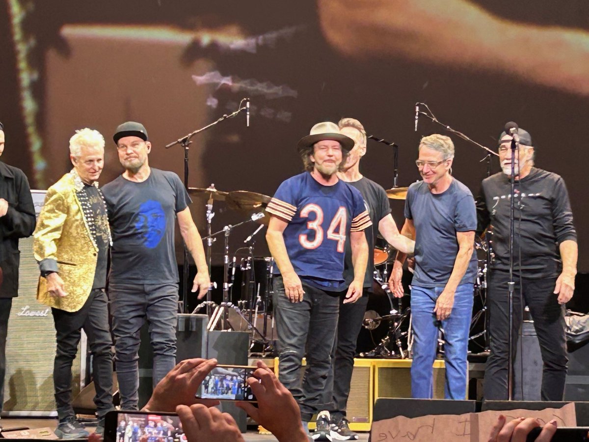 ***FAN VIEW***

Just more great photos <a href="/ZarPropertyNY/">David Zar</a> took at this amazing show!  Thanks for sending them in!

Pearl Jam
May 18, 2024
MGM Grand Garden Arena
Las Vegas, NV