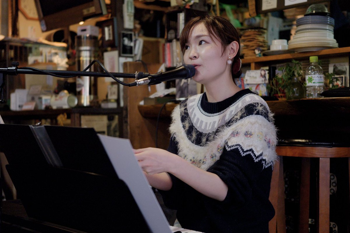 nonyan23's tweet photo. 今日のYouliさん
 #Youli
ピアノメインで最後の曲でギターを披露
ライブ前にピアノを入念に弾いてイメージ作っていました！
 #カラスマ https://t.co/eU49B4pigF