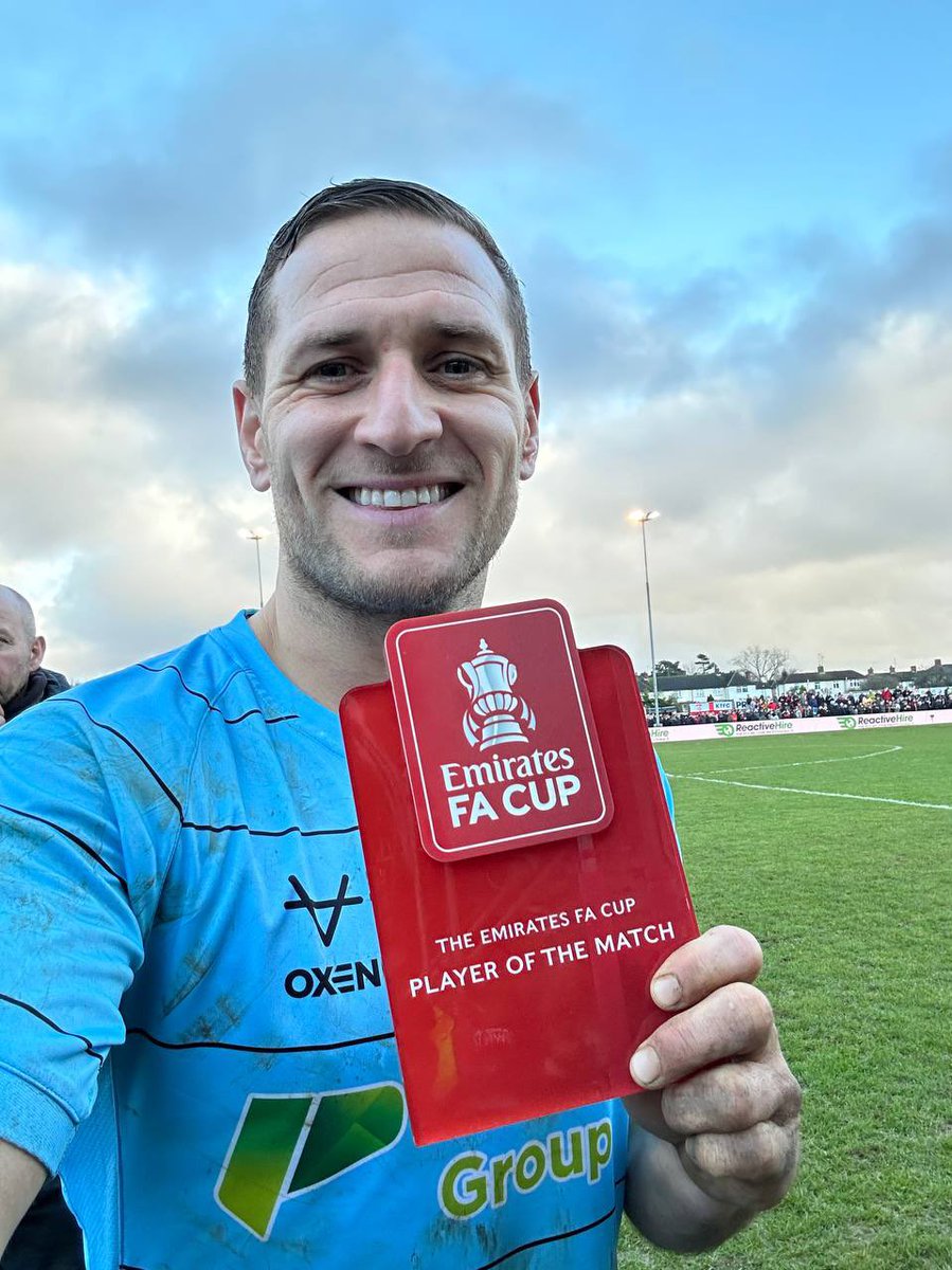 EmiratesFACup's tweet photo. Class is permanent 💪

Billy Sharp’s double sees @drfc_official through to the #EmiratesFACup third round, and earns him the @emirates Player of the Match award in the process 🏆 https://t.co/jQvfKjLTaO