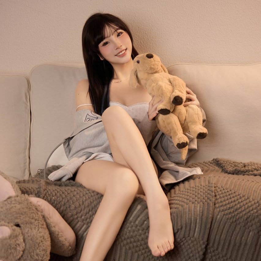 MaryEdward15239's tweet photo. 92女仆飞机 https://t.co/r4zK2746dW