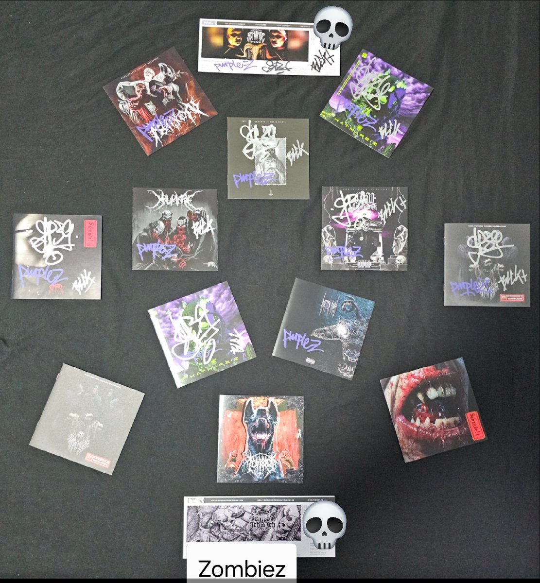 ZombieGiftGreen's tweet photo. Yo @zombiezgang 🧟♂️
Ich Freu mich Schandhaft auf die
@zombiezgang - Ich VS Ich Tour
Das wird das 2te mal für mich
Mal sehen ob ich es diese mal schaffe alles ✍️ zu lassen, hat sich ja viel Schande angesammelt. 🫀🤘🔥
#Zombiez #IchVSIchTour #Signieren
#Mukke #Ghulz https://t.co/1RQruRQqY8