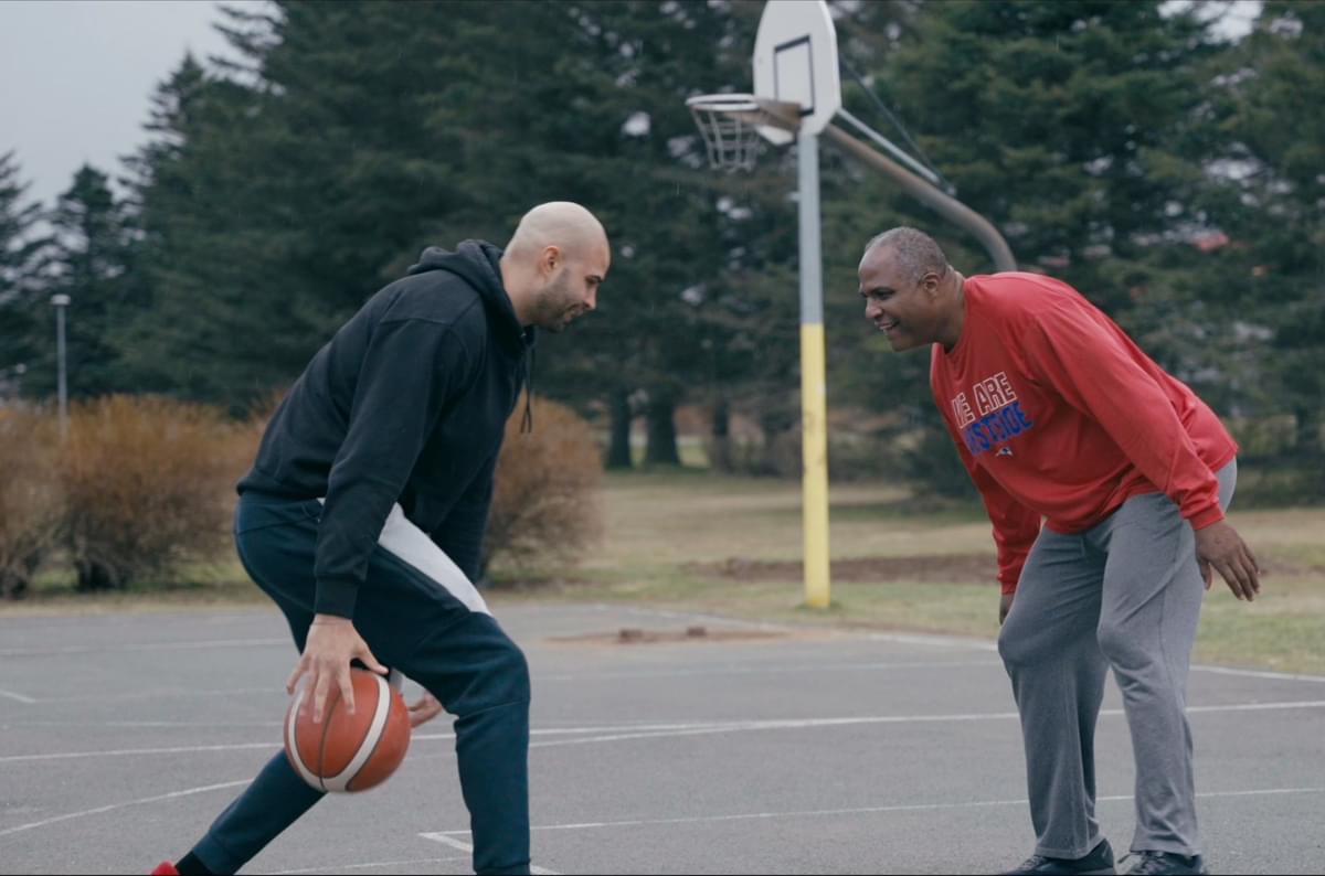 Annar þáttur af Kananum í kvöld klukkan 8 á Stöð 2.

90s veisla. Pizza 67, Jón Páll, Michael Jordan, Rondey Robinson, John Rhodes, Frank Booker og meira og fleira.