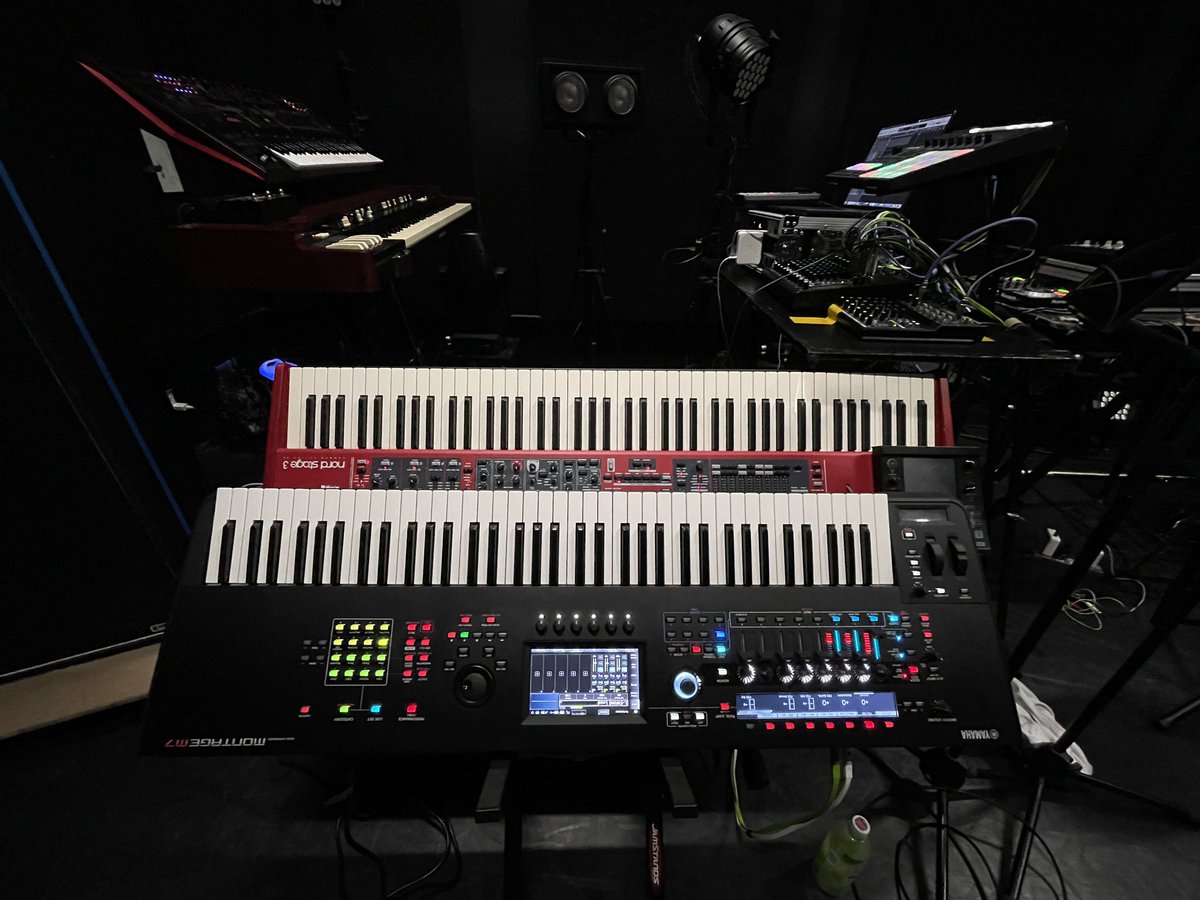 2024.12.1

Little Shangri-la <a href="/LTSN_info/">Little Shangri-la info</a> 
4th ONE MAN LIVE
「Triangle Force」

キーボード&amp;マニピュレーターで参加させていただきました！
2人の熱い想いがライブを通してたくさん響いた1日でした🔥🔥

📸 photo by Leo Ken

#MESSENGERSHOUSE
#リトシャン
#SHIBUYADIVE