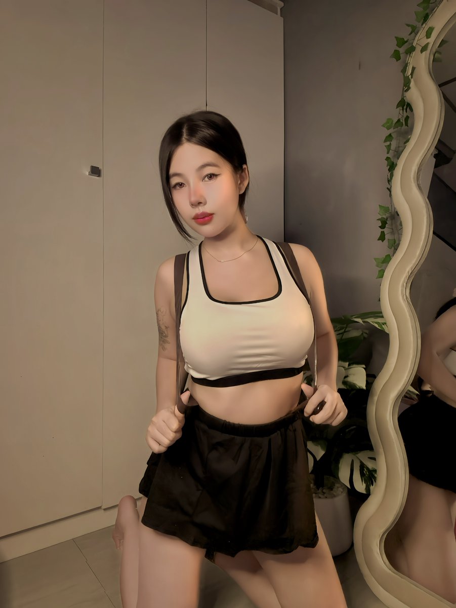 cosplayjenny's tweet photo. My Tifa Lockhart cosplay from Final Fantasy https://t.co/KhomTATsgA