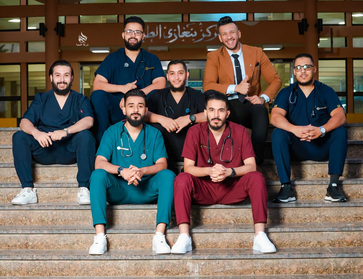 Mohammadafril's tweet photo. آخر  subgroup وتصوير المبدع فرج زقلام  
#تخرج_الدفعة_46_طب_بشري_جامعة_بنغازي https://t.co/QtTXXt2uWz