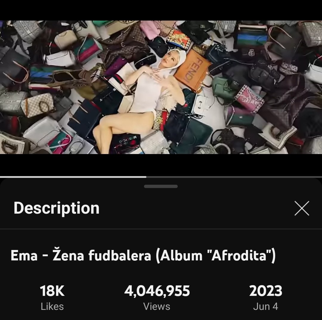 emaradujkobot's tweet image. Zvanični video Žena fudbalera na yt je prešao 4 miliona! 
A gde su ostali, tamo 20mil, vamo 30 miliona itd.
 Spotify tek!  
Nijedna pesma na našem jeziku nije to uspela! 👏🏼 
Dugo je nema, očekujem da pokida sa albumom kad ga izbaci!
#EmaRadujko