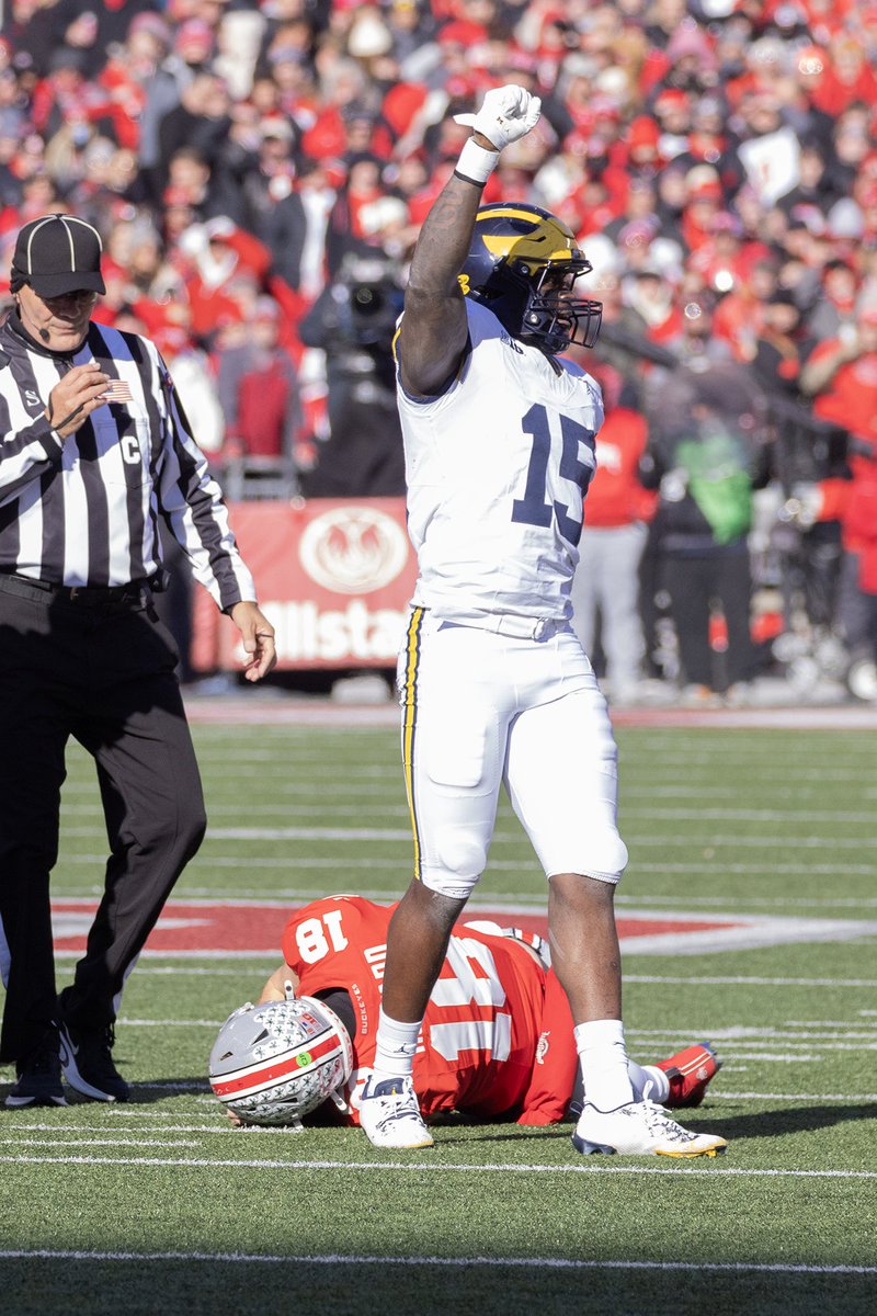 BlueBarronPhoto's tweet photo. Ernest Hausmann: 8 tackles (3 solo), 1.5 TFL https://t.co/QxD2alxKDe