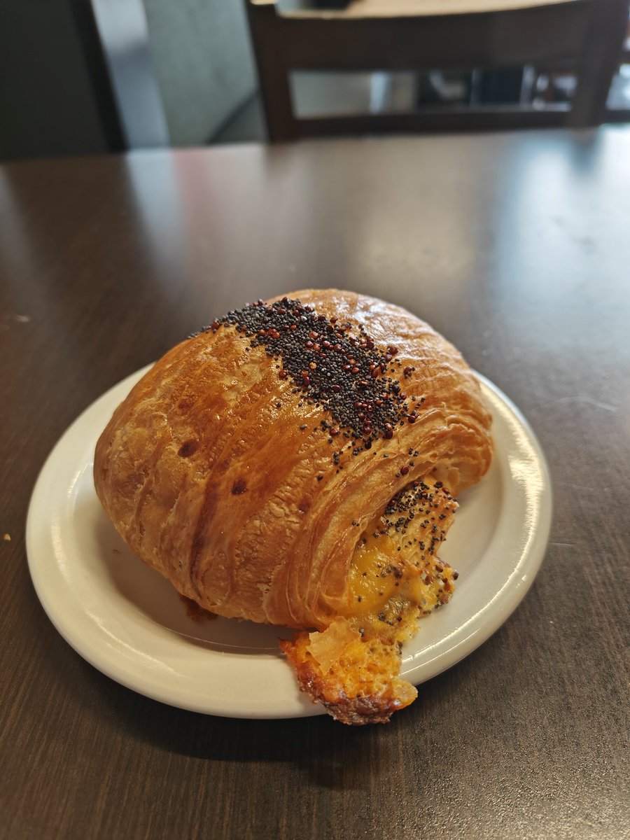 Nobody signed up for my first class this morning, so I canceled and went to the bakery next door