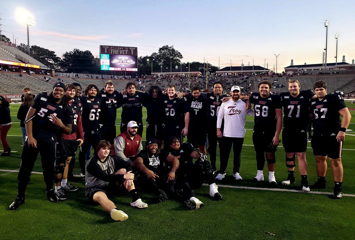 Special group! Proud of the way we finished, proud for these Seniors and the legacy they have left! #WeAintGotNobodyButEachOther