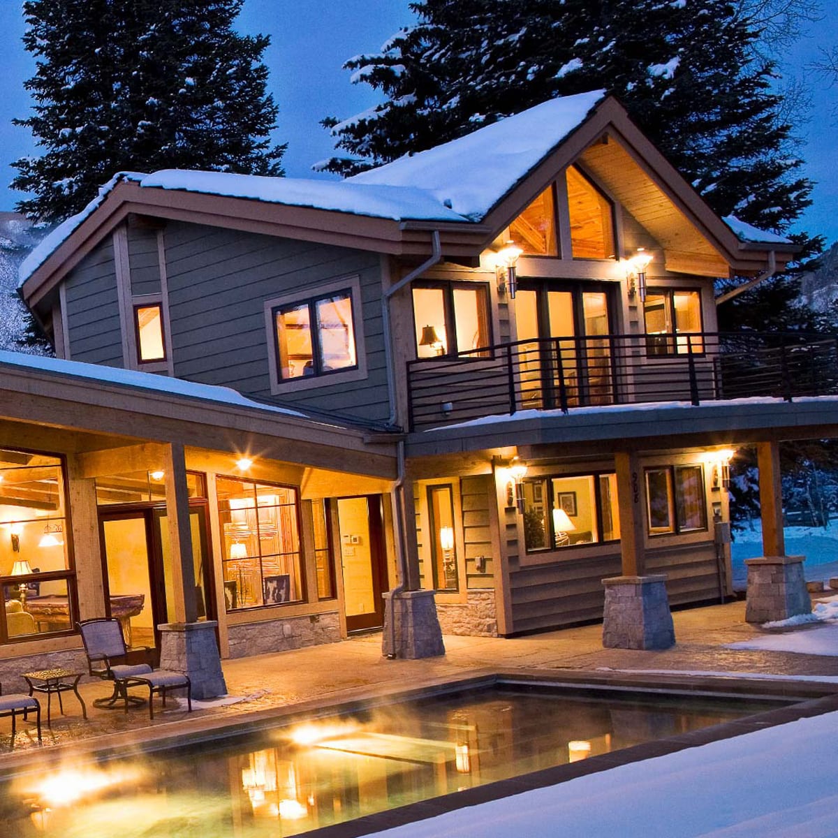 HomeLoanCo's tweet photo. Studies reveal that December is the prime time for home buying—less competition means fewer bidding wars! Seize the opportunity to snag your dream home and ring in the New Year with a fresh start. Call me today to get started 📞🎉 #DecemberDeals #NewYearNewHome https://t.co/7DUbF1ETpY