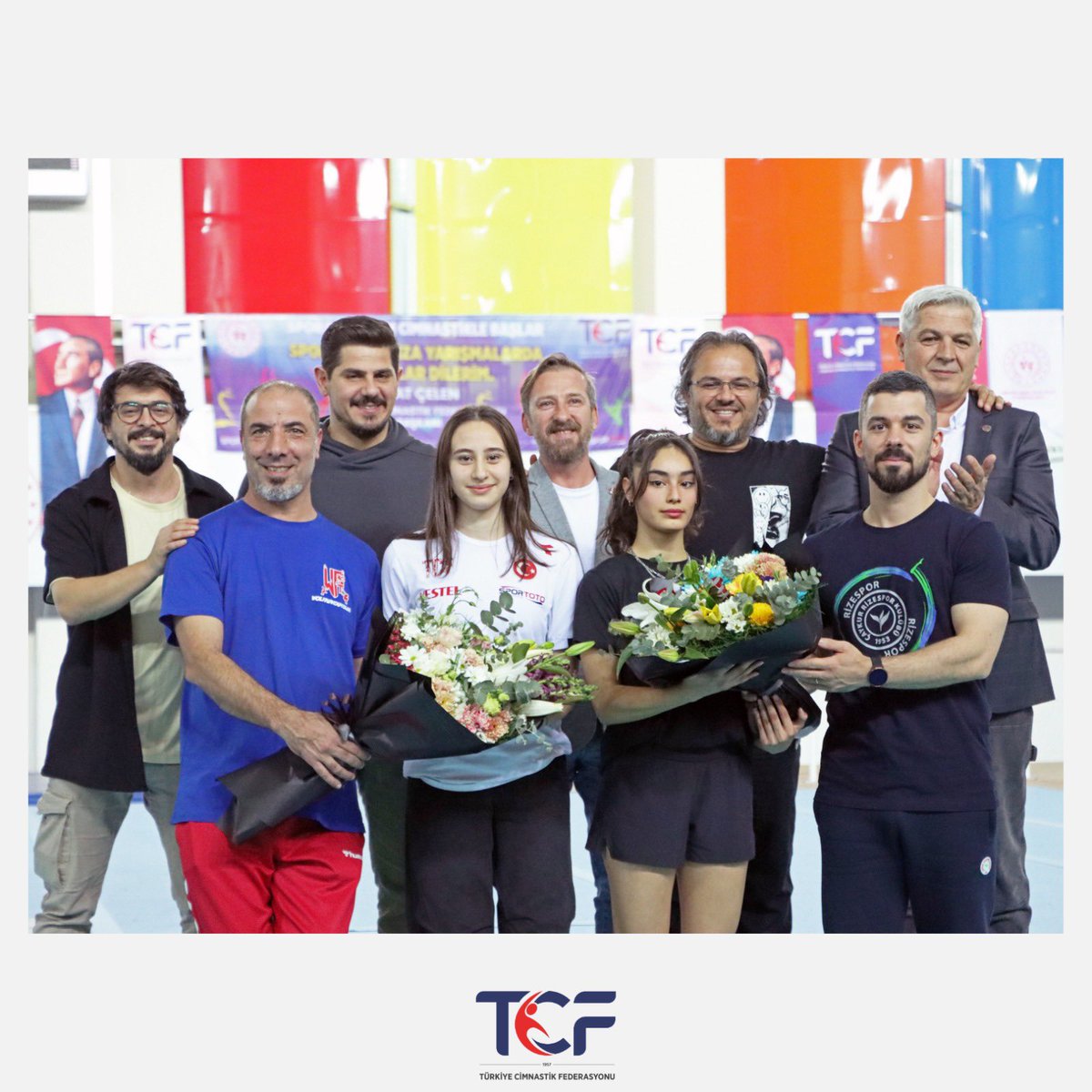 Yönetim Kurulu Üyemiz ve TCF Akademi Başkanımız Prof. Dr. Hasan Birol Yalçın ve Parkur Teknik Kurulumuz, Parkur branşında kadınlar kategorisinde ilk uluslararası madalyamızın sahibi Dünya Üçüncüsü İrem Acımış'a ve sporcumuz Ela Dönmez'e Mersin'de düzenlenen Parkur Yaş Grupları