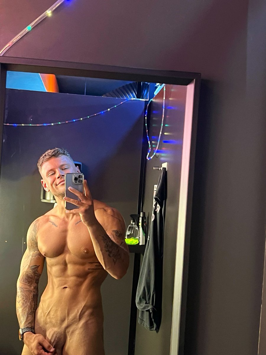 Harrypumped's tweet photo. I’ll be your naughty little secret 🤫😈 https://t.co/WAIEAF3e4T