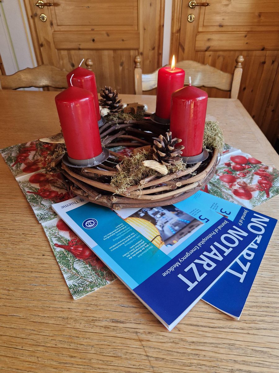 DollThorben's tweet photo. Frohen ersten Advent!

Zeit das vergangene Jahr Revue passieren zu lassen, aber auch für die Zukunft zu planen. 

Deshalb interessiert mich: Welche CME Fortbildungen vermisst ihr?

Welche Themen sollten wir behandeln? Welche Autor*Innen müssen zu Wort kommen?

Schreibt mir! https://t.co/gJINtpMXm2