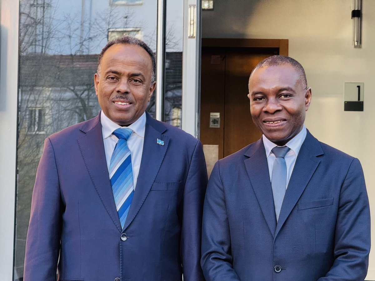 🇸🇴🤝🏿🇫🇷  Visite cette semaine du ministre somalien M. Ali Omar <a href="/MOFASomalia/">Ministry of Foreign Affairs 🇸🇴</a> avec à l’agenda les défis du développement, la sécurité, les migrations…

Nous avons notamment pu aborder la perspective d’accords migratoires entre la Somalie et la France, y compris la lutte contre les
