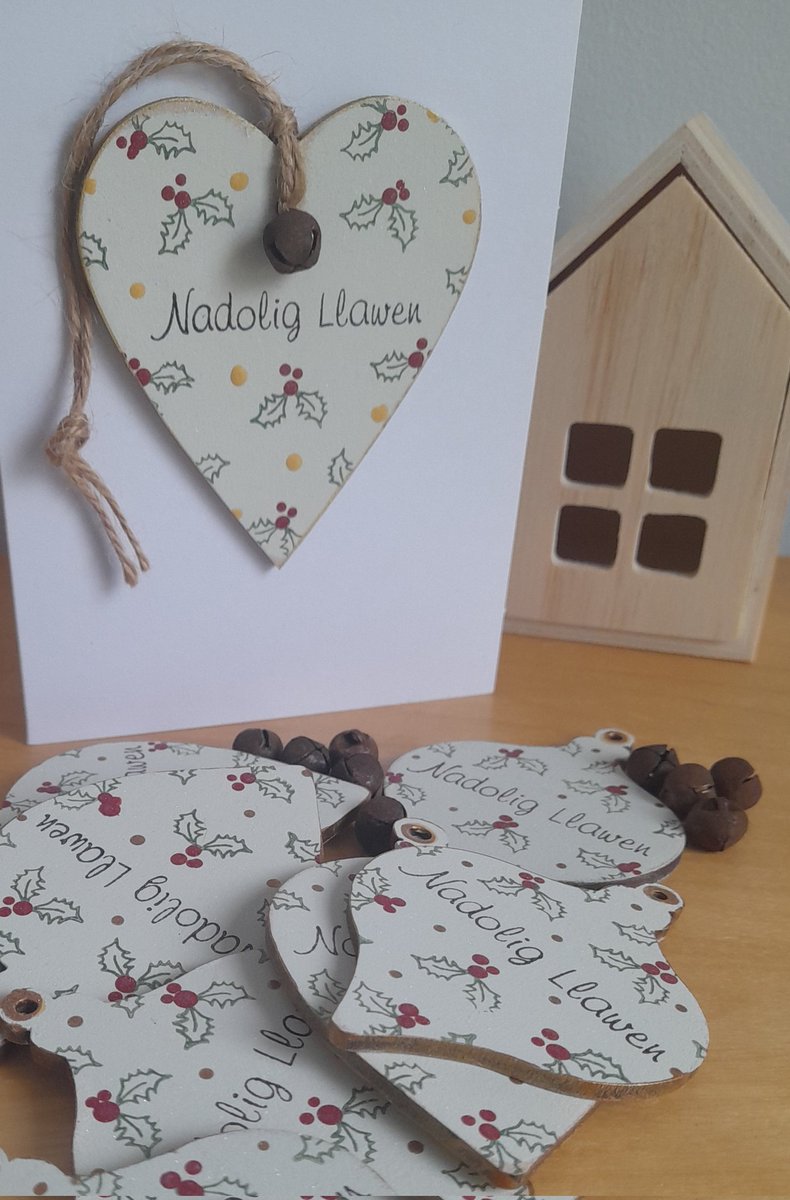 Handmade Christmas dec cards under construction!
Any monies made will go to <a href="/HoratiosGarden/">Horatio's Garden Charity</a> 
Please let me know if you'd like any 🙂
<a href="/StrangeTanya/">Tanya S</a> <a href="/Kat1702Kt/">Kathryn Thomas</a> 
#handmade #nadoligllawen