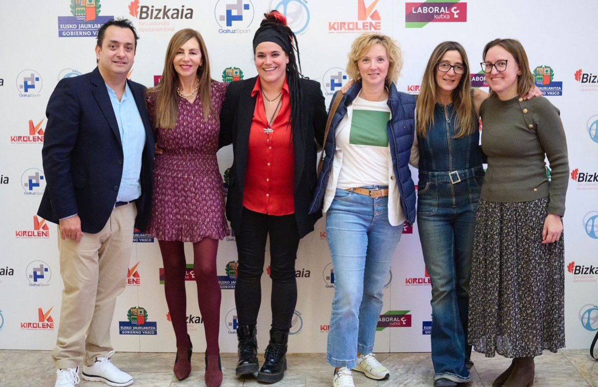 ARYMUX's tweet photo. IV Foro “Tejiendo redes para la inclusión a través de la actividad física y el deporte” de @GaituzSport en el @hotelcarltonbilbao Presentado por @Marfert y @XLeizea 💜Gracias por crear siempre redes y lugares para el encuentro 📷 @morenoesquibel #GaituzSportenRed #inclusion #red https://t.co/vj0BbHAopM