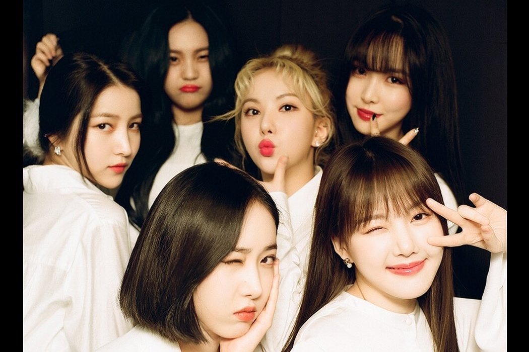 nikhat6166's tweet photo. WATCH: #GFRIEND Announces Long-Awaited Comeback Date And Details With Teaser For "Season Of Memories"☺️ https://t.co/fRemREiKKV