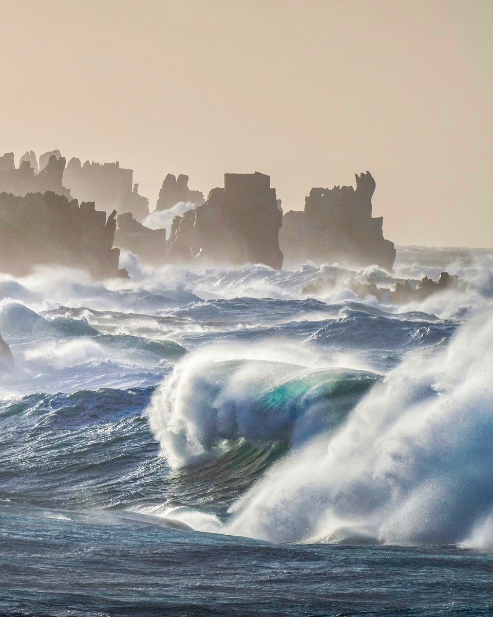 Lumière du Finistère,
Éternel…