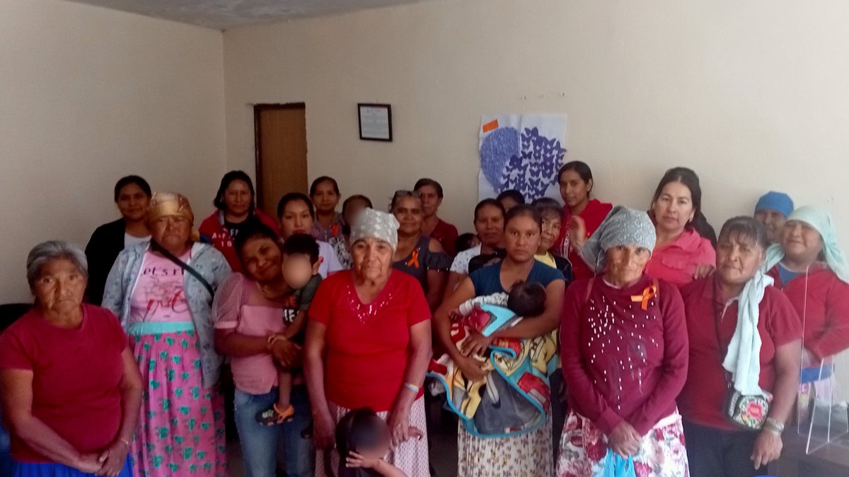 ICHMujeres_'s tweet photo. 🎗En #Morelos realizamos pláticas sobre “Sexo, Género y Tipos de Violencia” y “El Origen del 25N” a personal de CONAFE, educadores comunitarios y mujeres de las localidades Arroyo de las Minas, La Dura, Los Laureles y Morelitos.
#25N #16Días #Únete #NoHayExcusas #CAVIM https://t.co/kog8aLGpWP