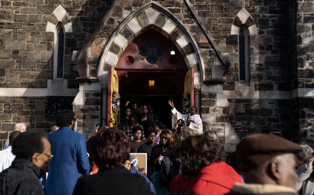 AlecMacGillis's tweet photo. The Baltimore archdiocese is closing 29 of its 50 churches. @jvaughn411 &amp; @JessMGallagher documented the final Sunday at St Ann's, a 151-year-old Black Catholic institution that raised $30K in pennies to fix its roof 30 years ago and now stands empty. Local reporting at its best: https://t.co/XDfLqE5eqC