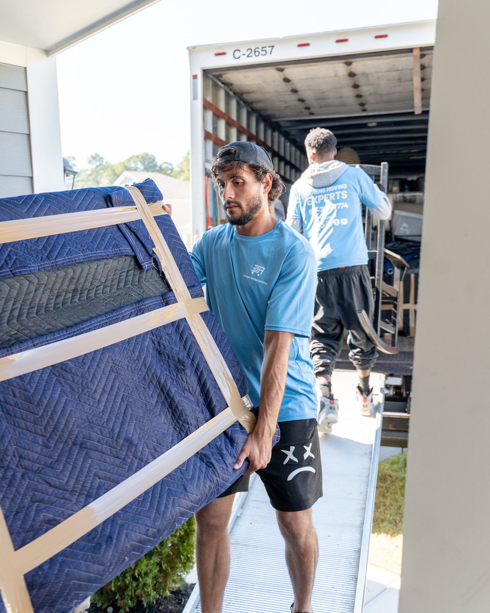 AthensMovingExp's tweet image. From heavy lifting to meticulous packing, our team handles it all with ease.

RDU ☎️: 919.760.7774

CLT ☎️: 704.699.1022

athensmovingexperts.com

#AME #letskeepitmoving #athensmovingexperts #raleigh #charlotte