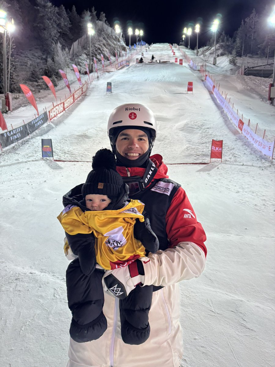 GOLD in Ruka🥇🇫🇮
First time skiing in front of Henrik🥹
#91 #Dad
